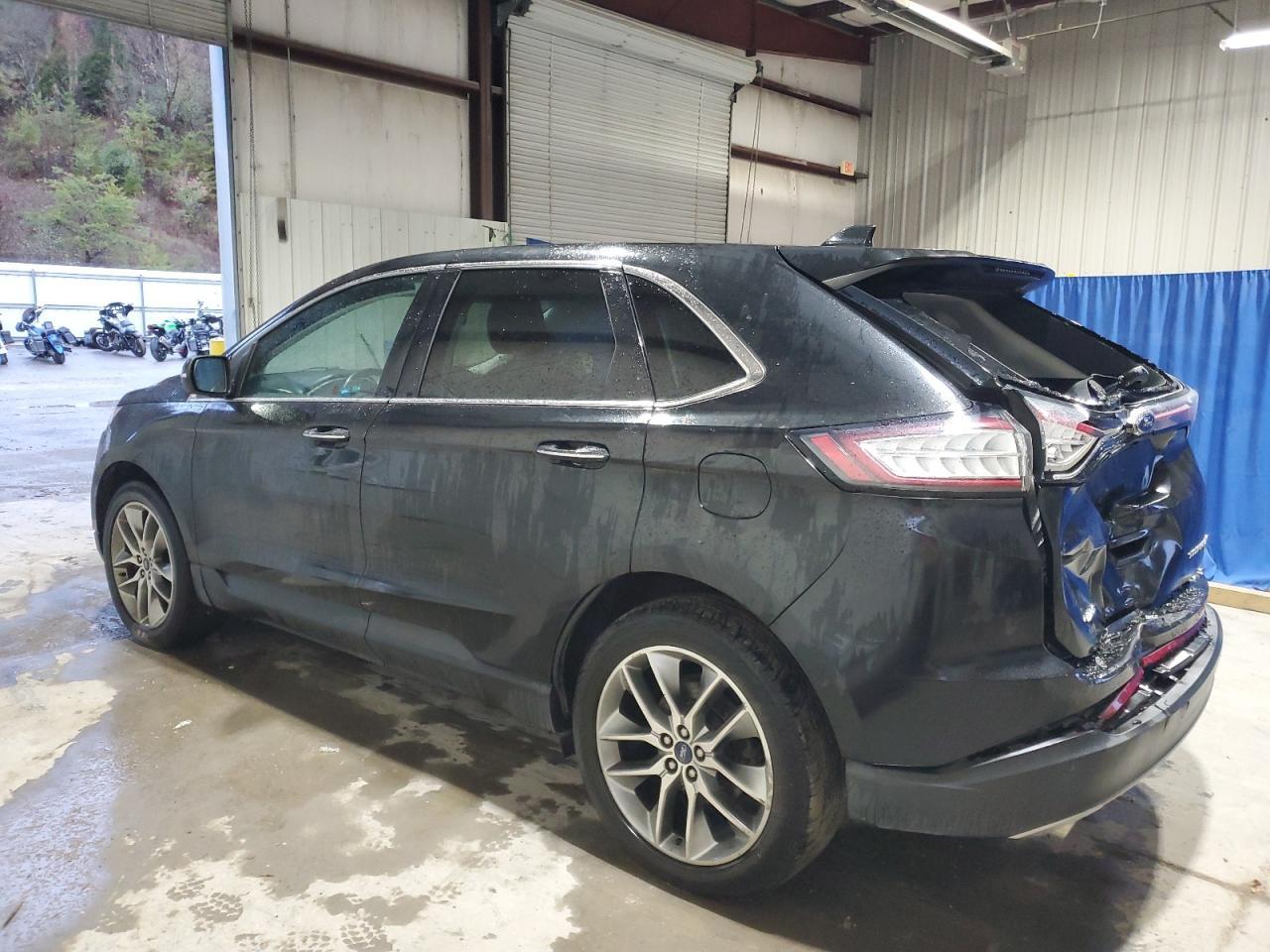 2015 Ford Edge Titanium - Image 2