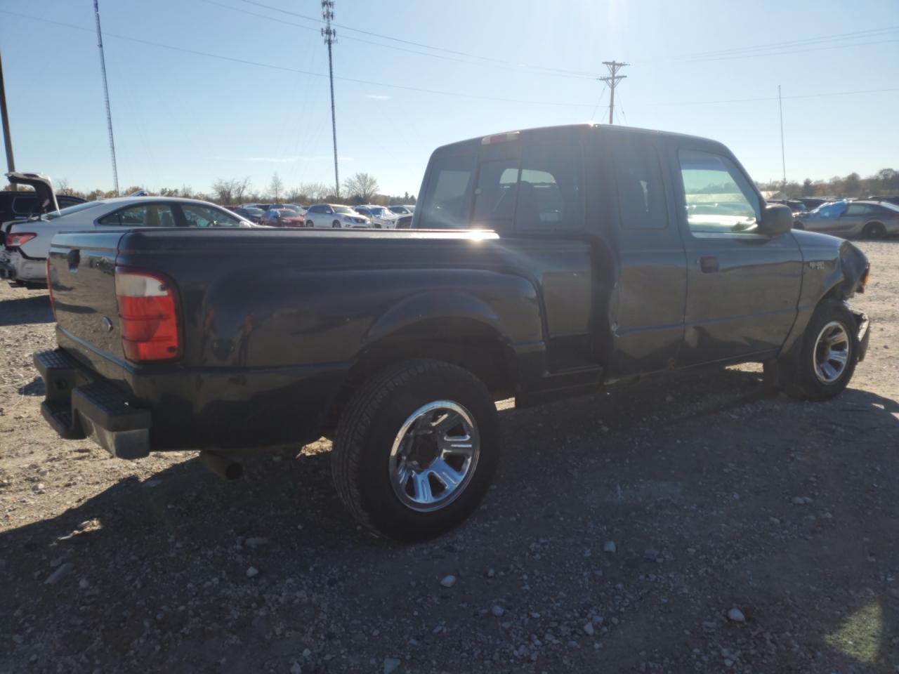 2001 Ford Ranger Super Cab - Image 3
