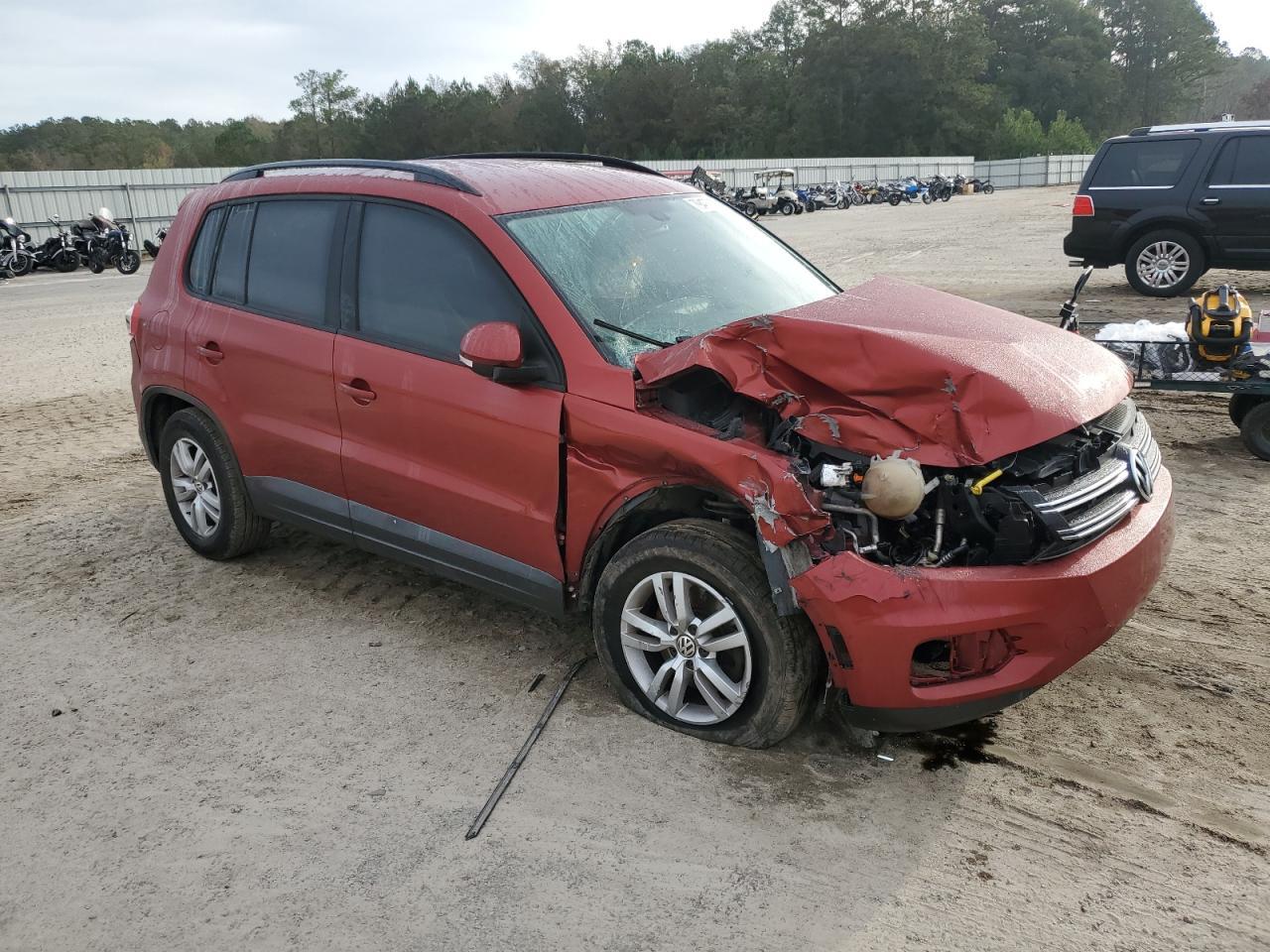 2016 Volkswagen Tiguan S - Image 4