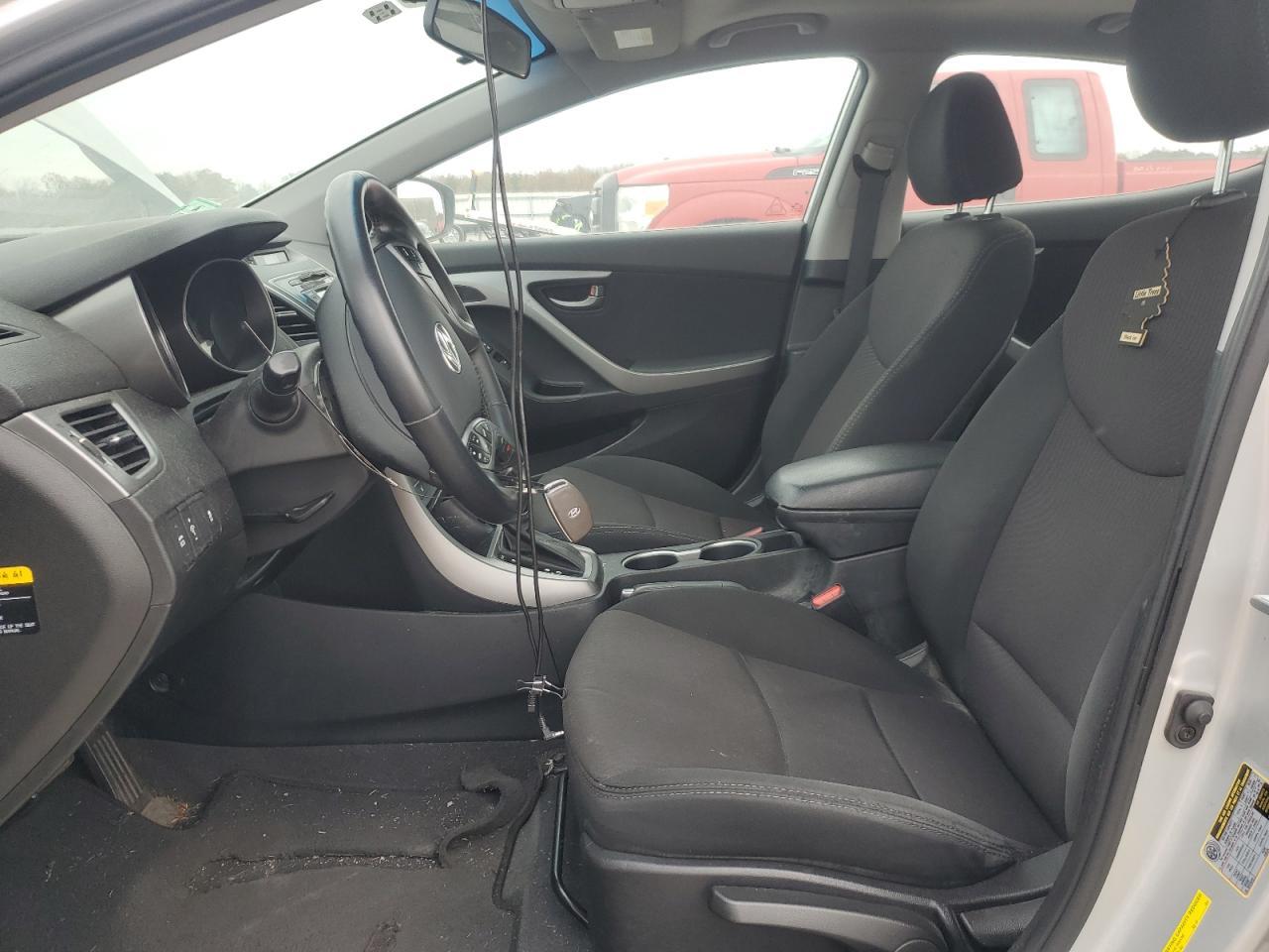 2016 Hyundai Elantra Se - Фото 7