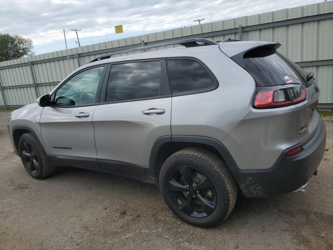 2019 Jeep Cherokee Latitude Plus - Фото 2