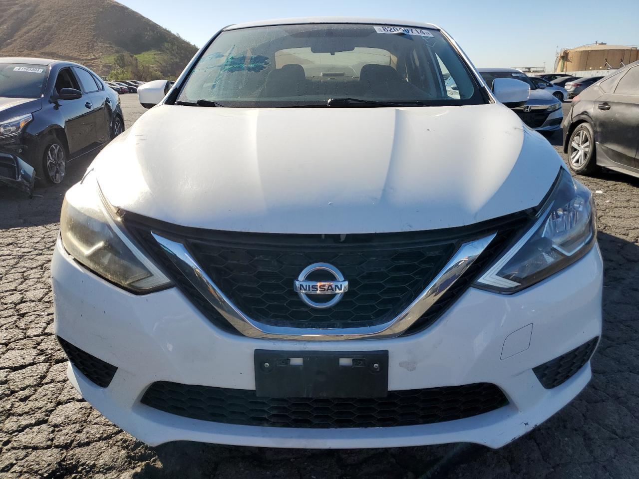 2016 Nissan Sentra S - Фото 5