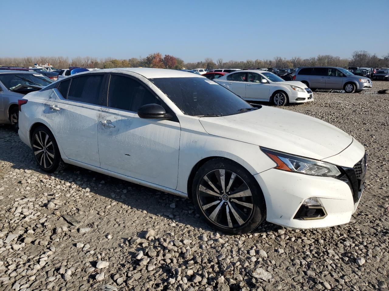 2020 Nissan Altima Sr - Фото 4