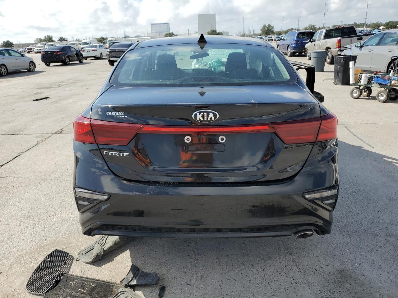 2021 Kia Forte Fe - Image 6