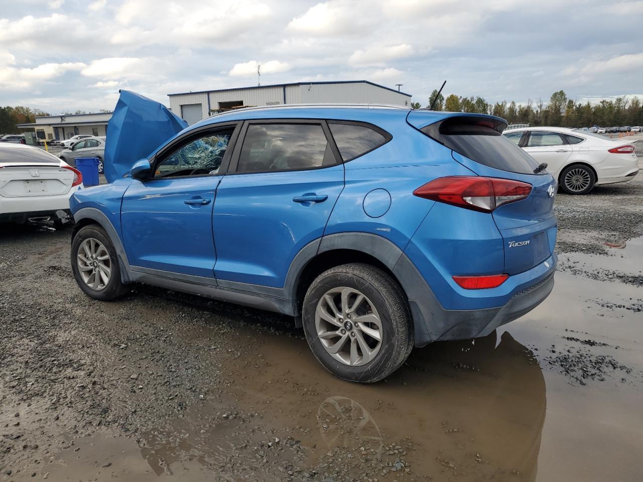 2016 Hyundai Tucson Limited - Image 2