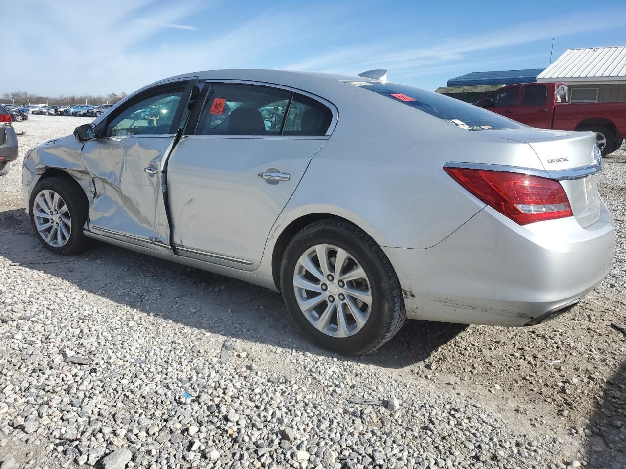 2016 Buick Lacrosse - Фото 2