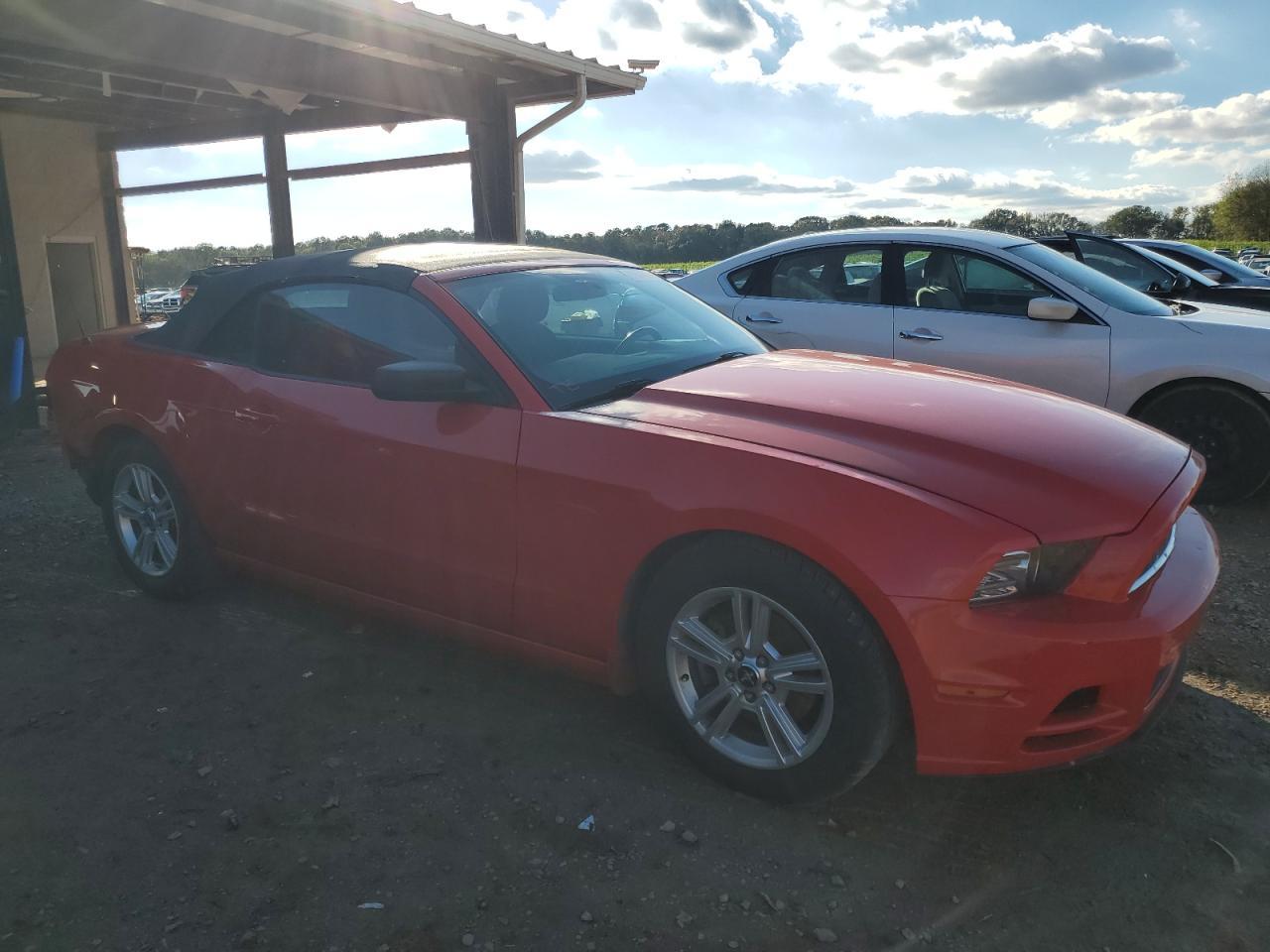 2014 Ford Mustang - Image 4