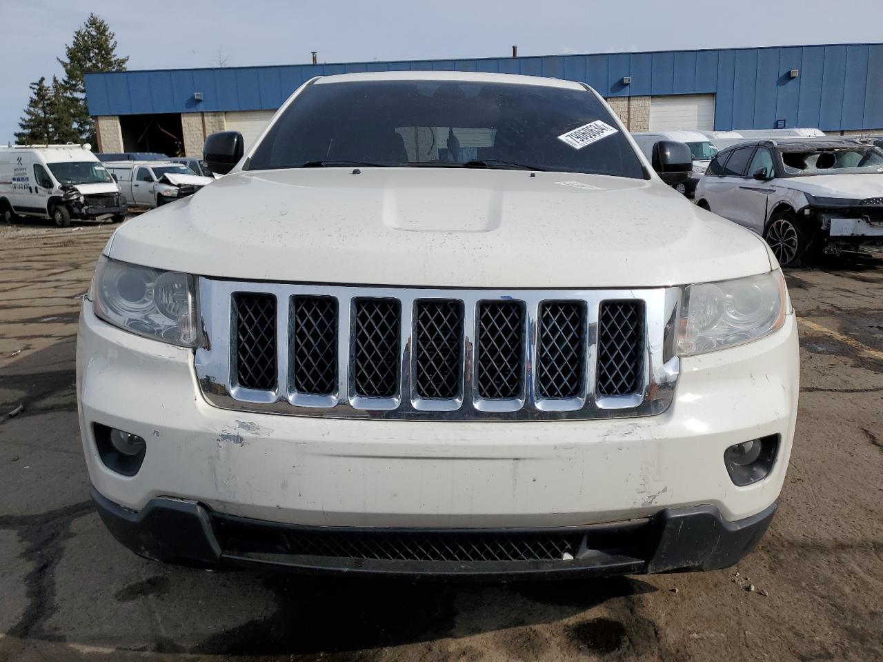 2012 Jeep Grand Cherokee Overland - Image 5