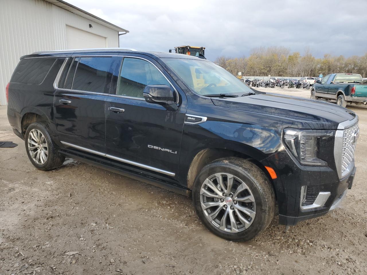 2023 GMC Yukon Xl Denali - Фото 4