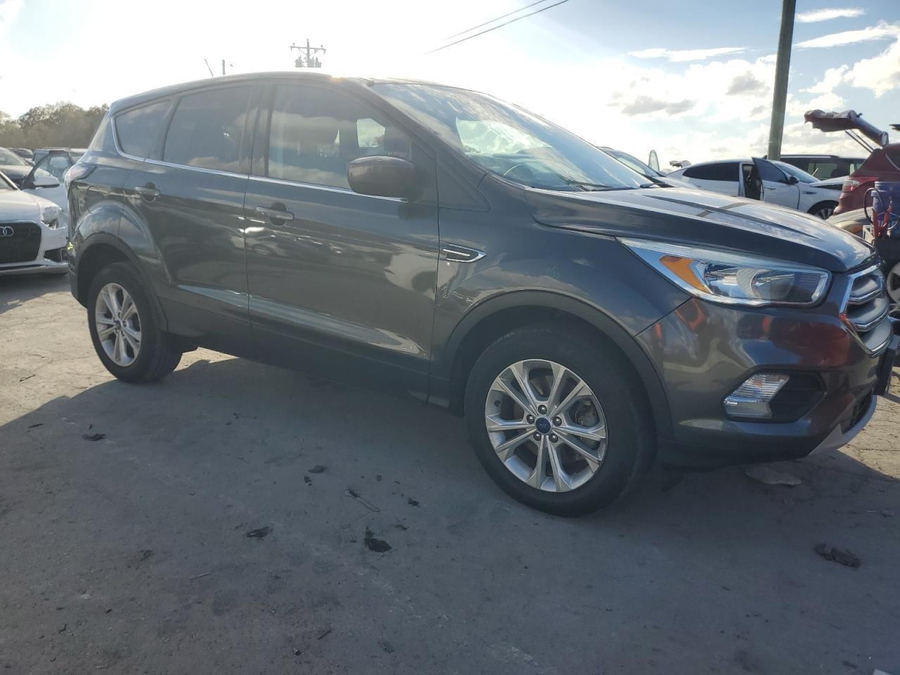 2017 Ford Escape Se - Image 4