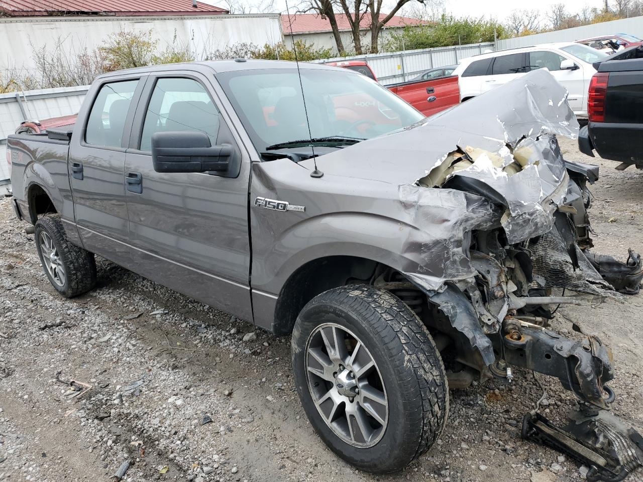 2014 Ford F150 Supercrew - Фото 4