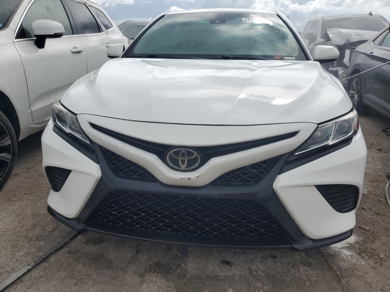 2018 Toyota Camry L - Image 5