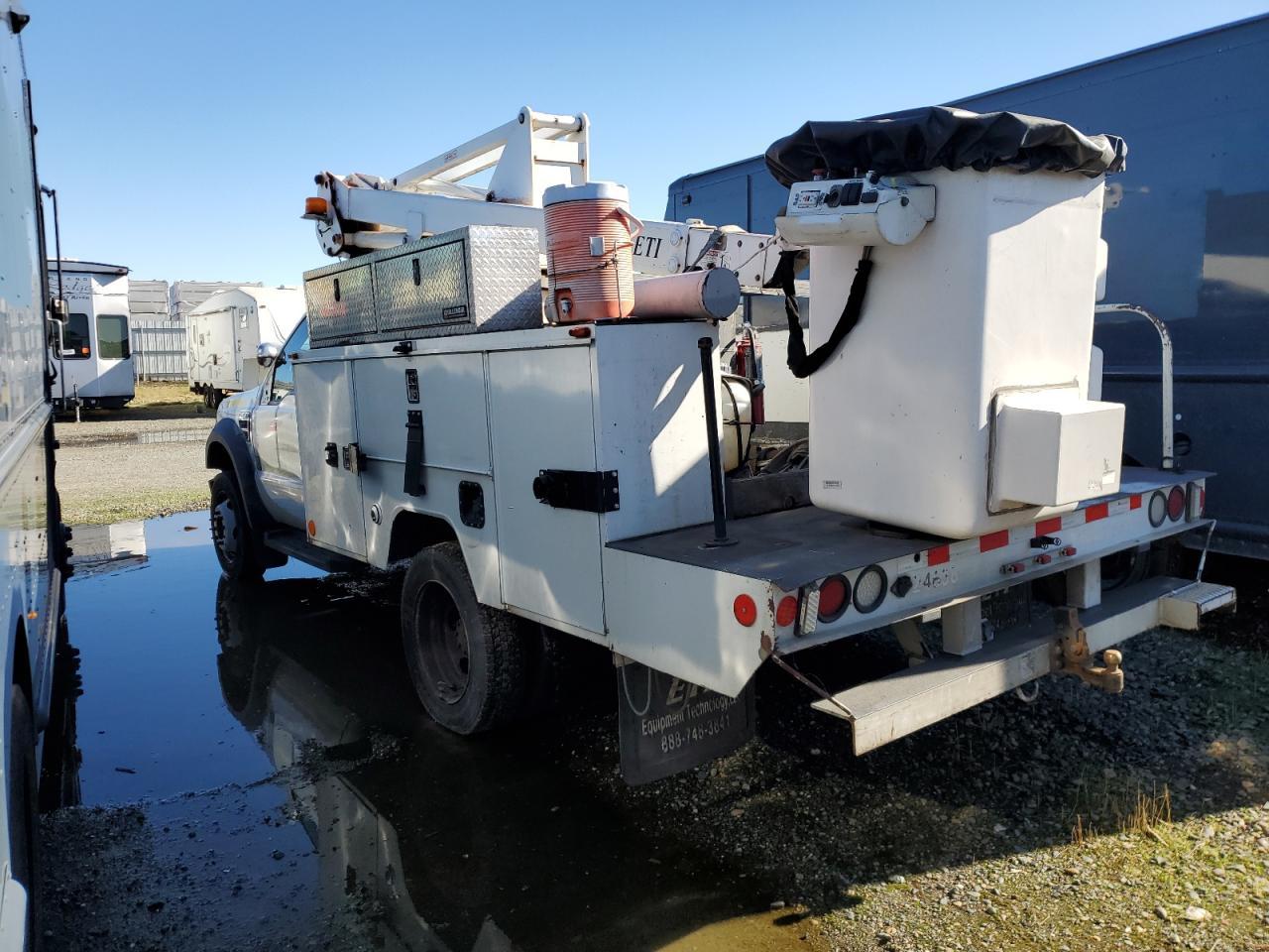 2008 Ford F450 Super Duty - Фото 2