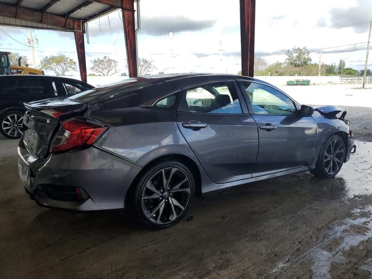 2020 Honda Civic Sport - Фото 3