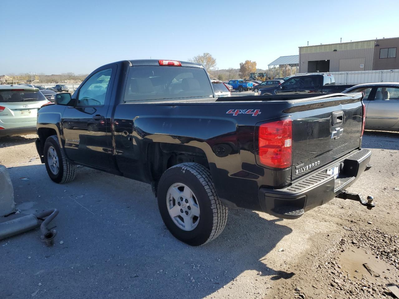 2015 Chevrolet Silverado K1500 - Фото 2