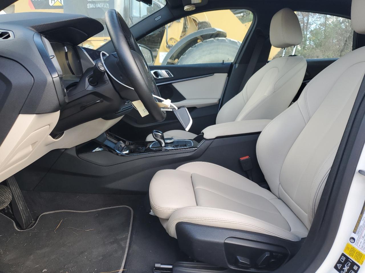 2021 BMW 228Xi - Фото 7