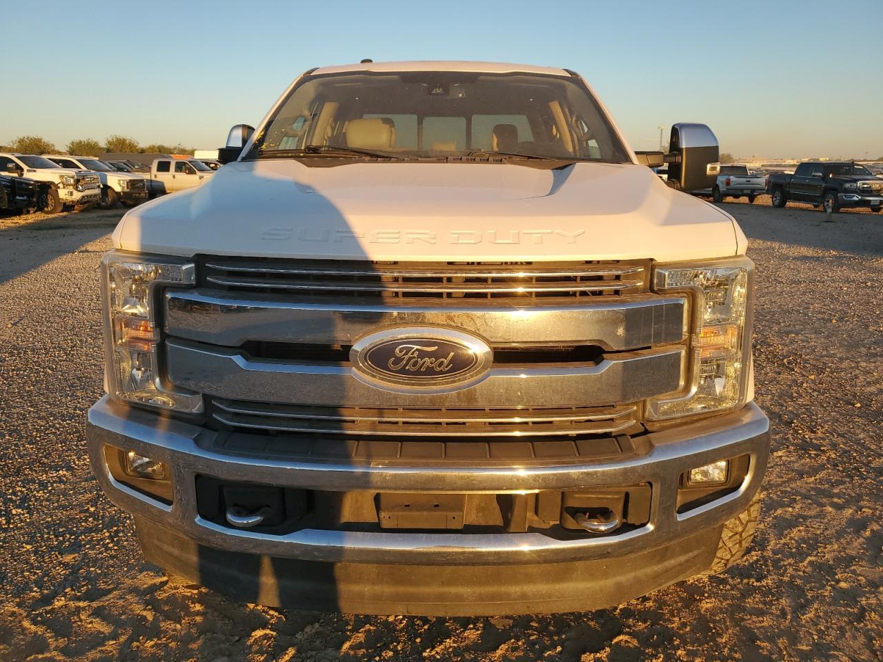 2017 Ford F250 Super Duty - Фото 5