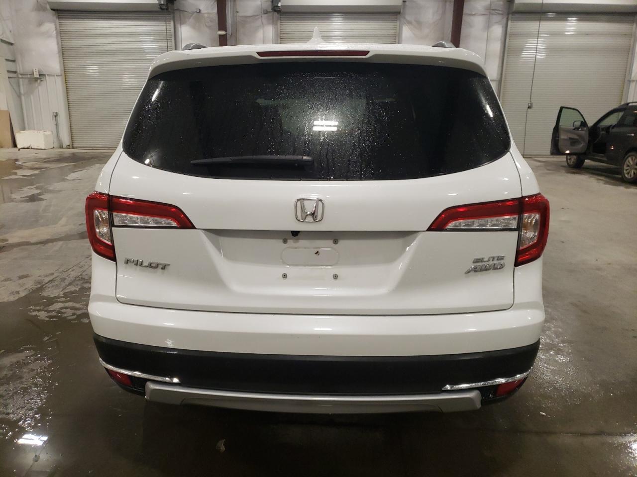2022 Honda Pilot Elite - Фото 6