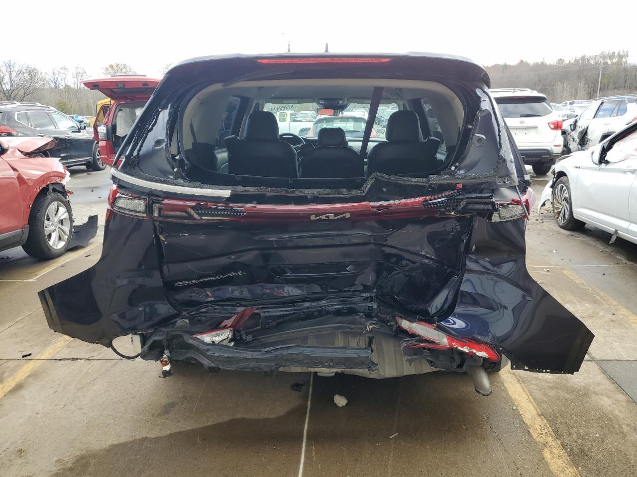 2022 Kia Carnival Lx - Фото 6