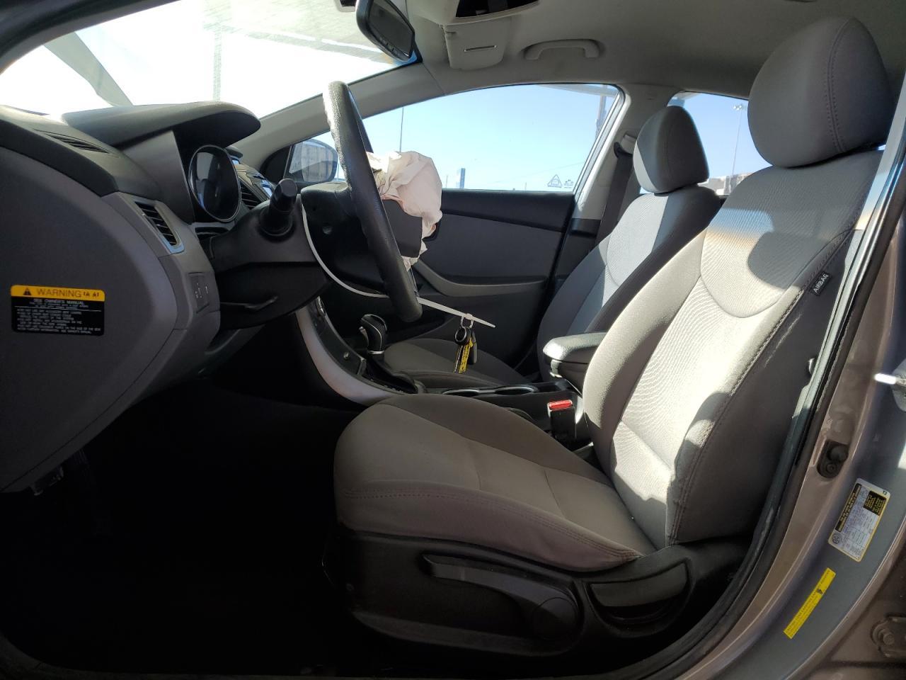 2014 Hyundai Elantra Se - Image 7