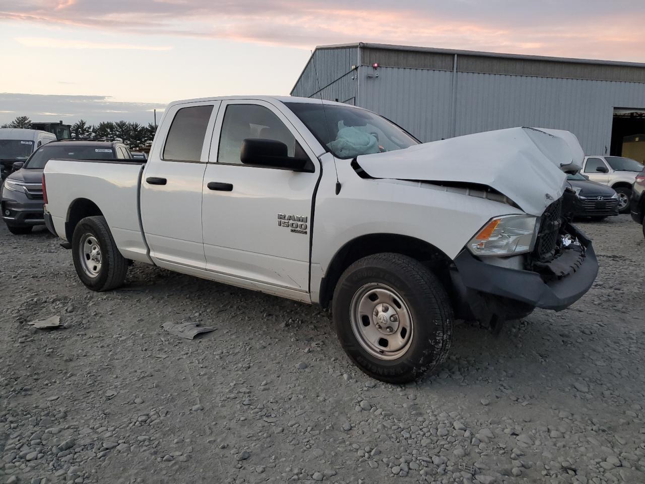 2021 Ram 1500 Classic Tradesman - Фото 4