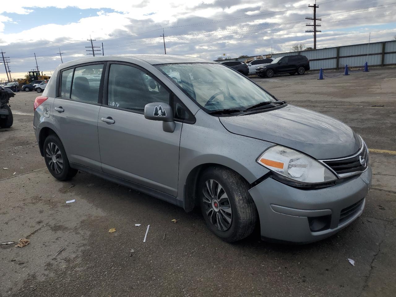 2012 Nissan Versa S - Фото 4