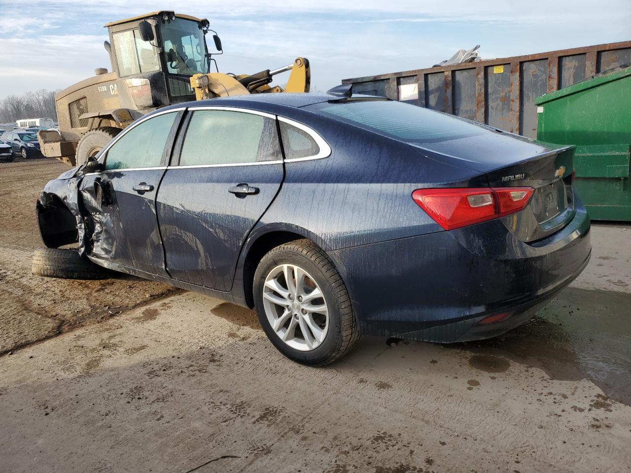 2017 Chevrolet Malibu Lt - Фото 2