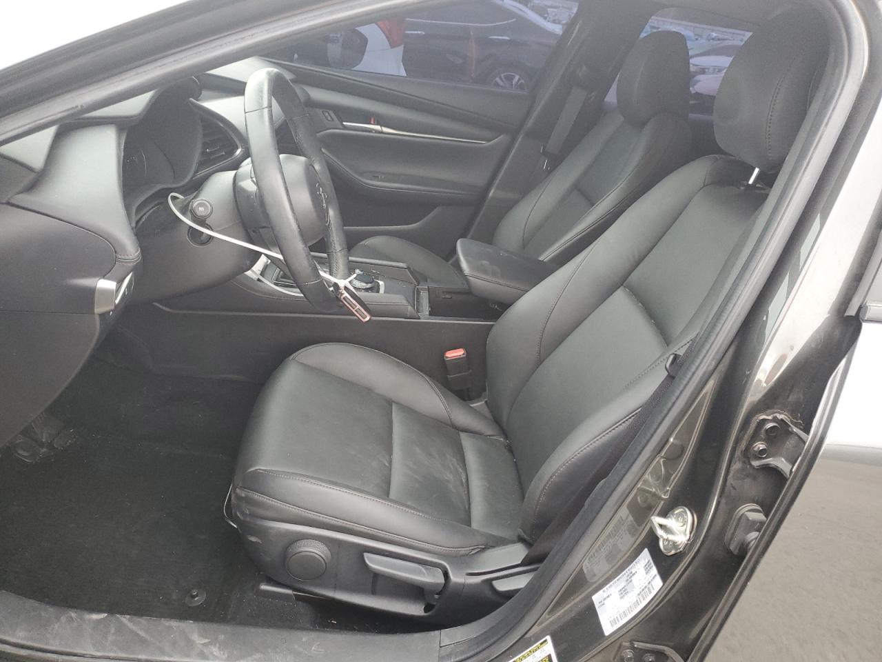 2022 Mazda 3 Select - Image 7