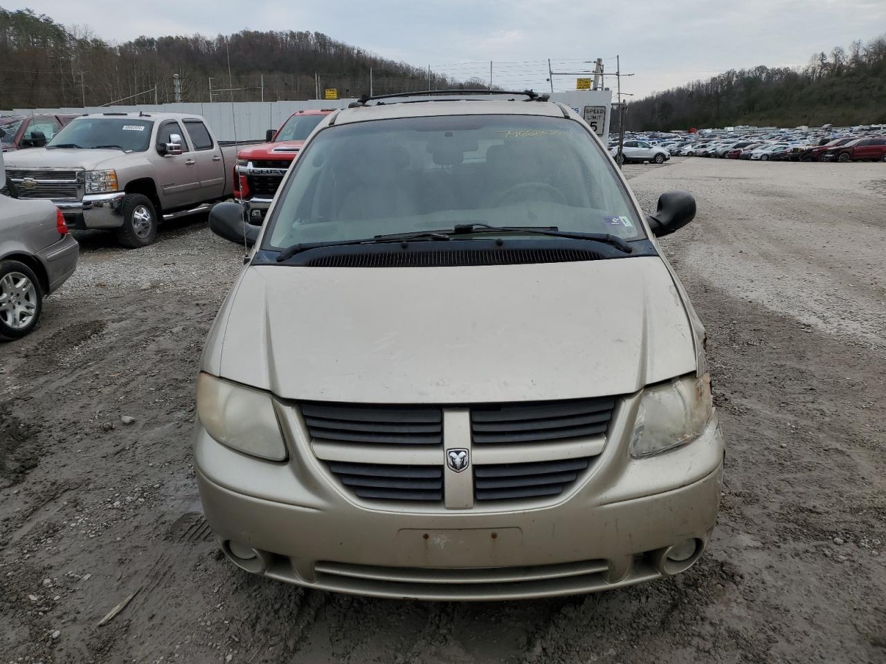 2005 Dodge Grand Caravan Sxt - Фото 5