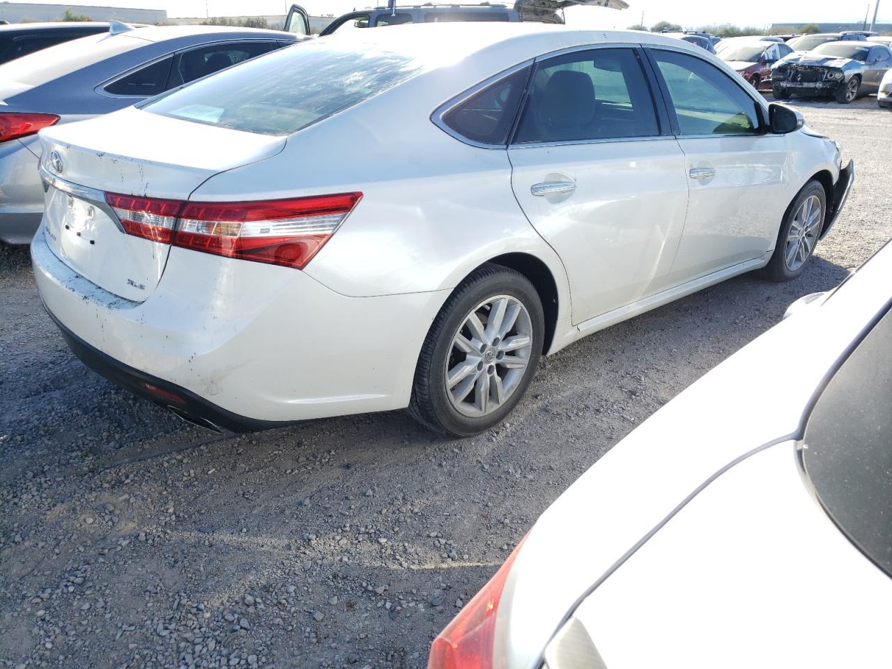 2014 Toyota Avalon Base - Image 3