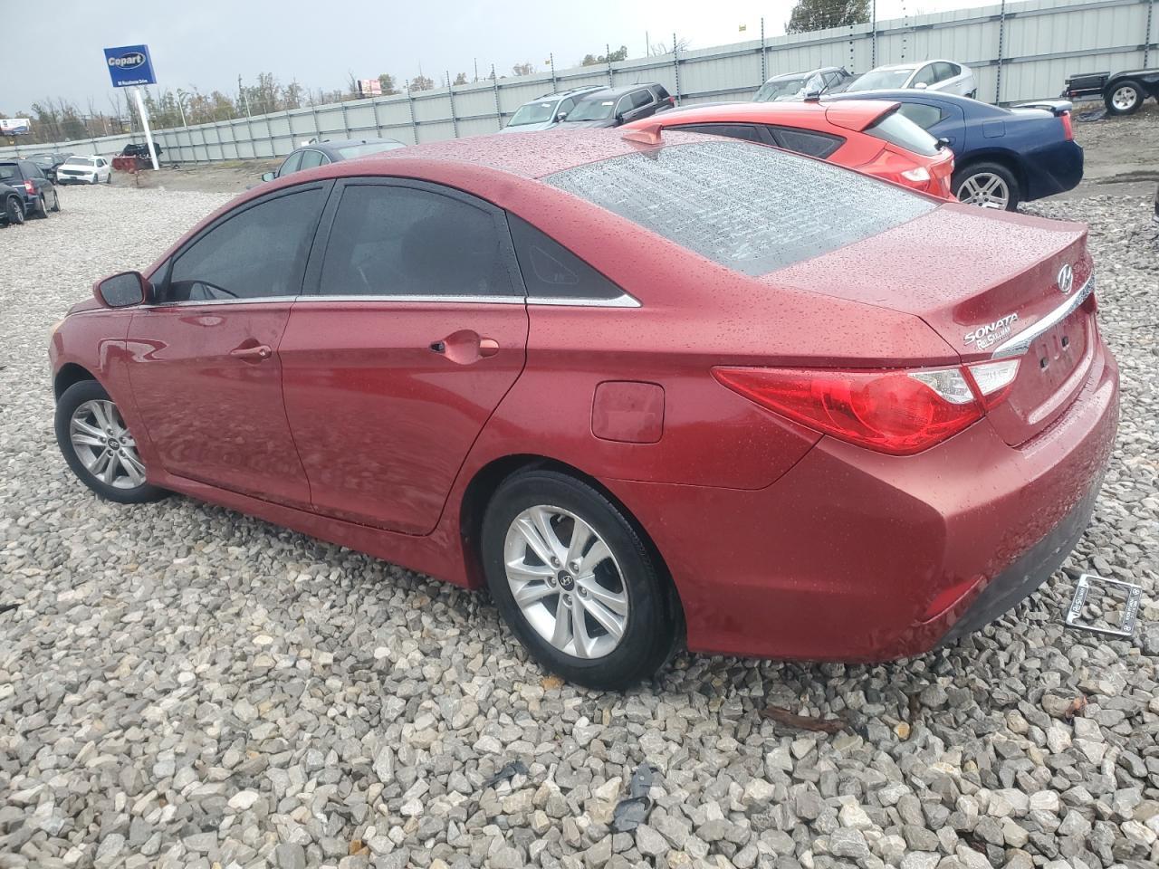 2014 Hyundai Sonata Gls - Image 2