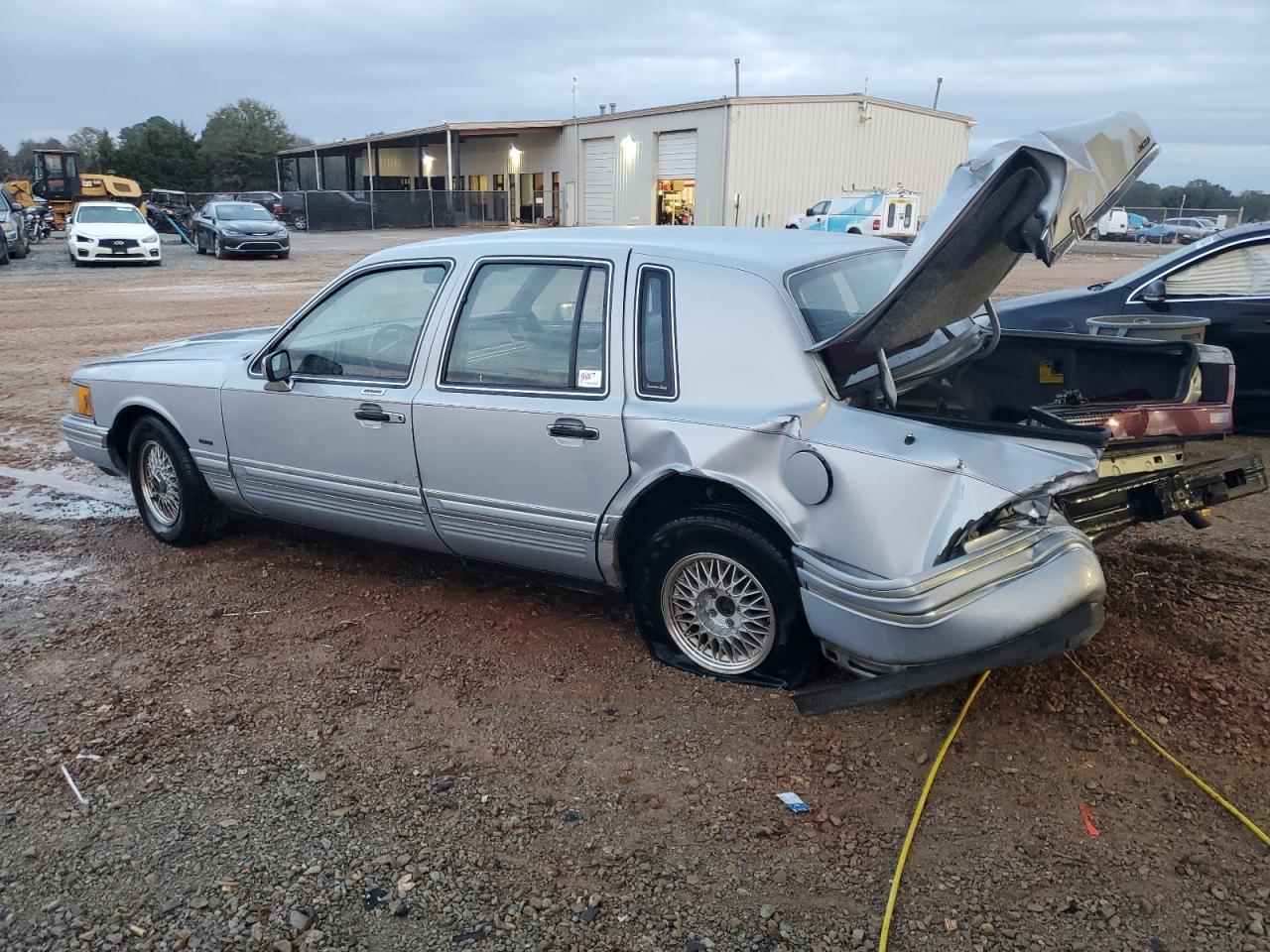 1993 Lincoln Town Car Executive - Фото 2