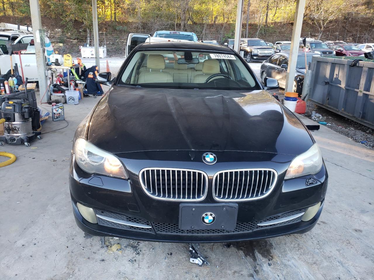 2011 BMW 528 I - Image 5