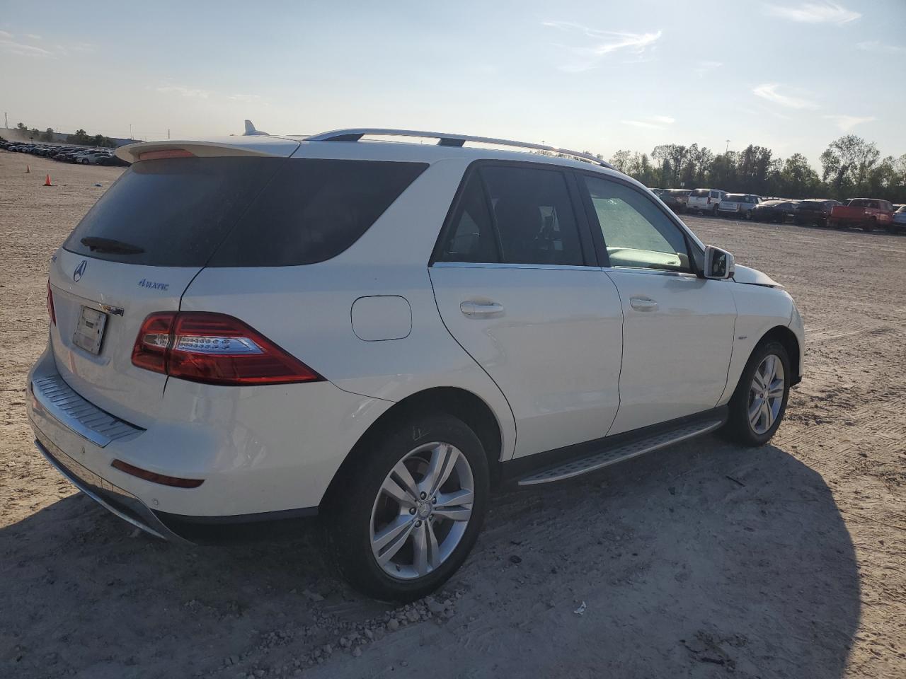 2012 Mercedes-Benz Ml 350 4Matic - Image 3