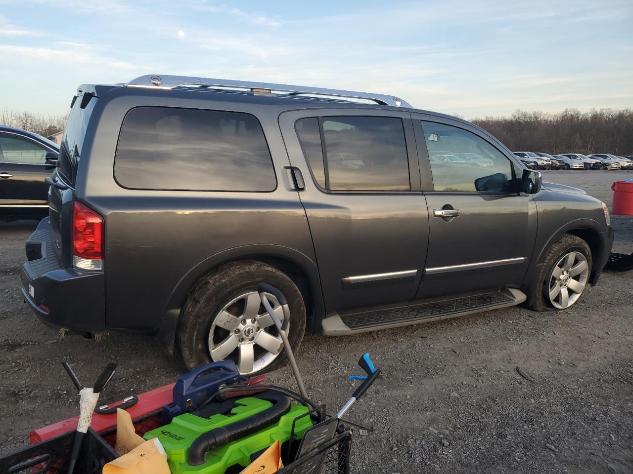 2011 Nissan Armada Sv - Image 3
