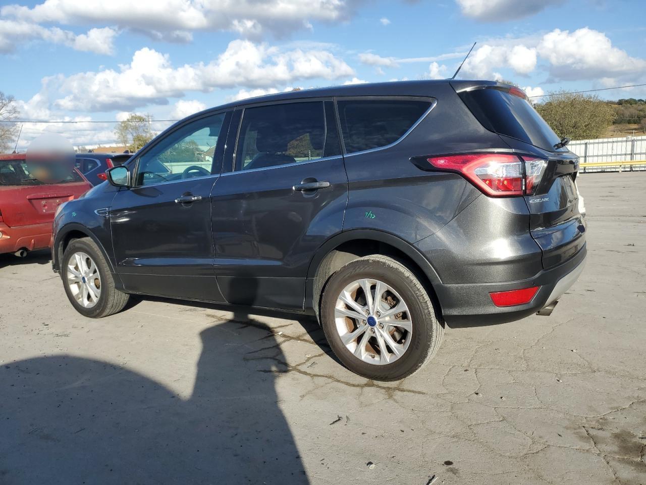 2017 Ford Escape Se - Image 2