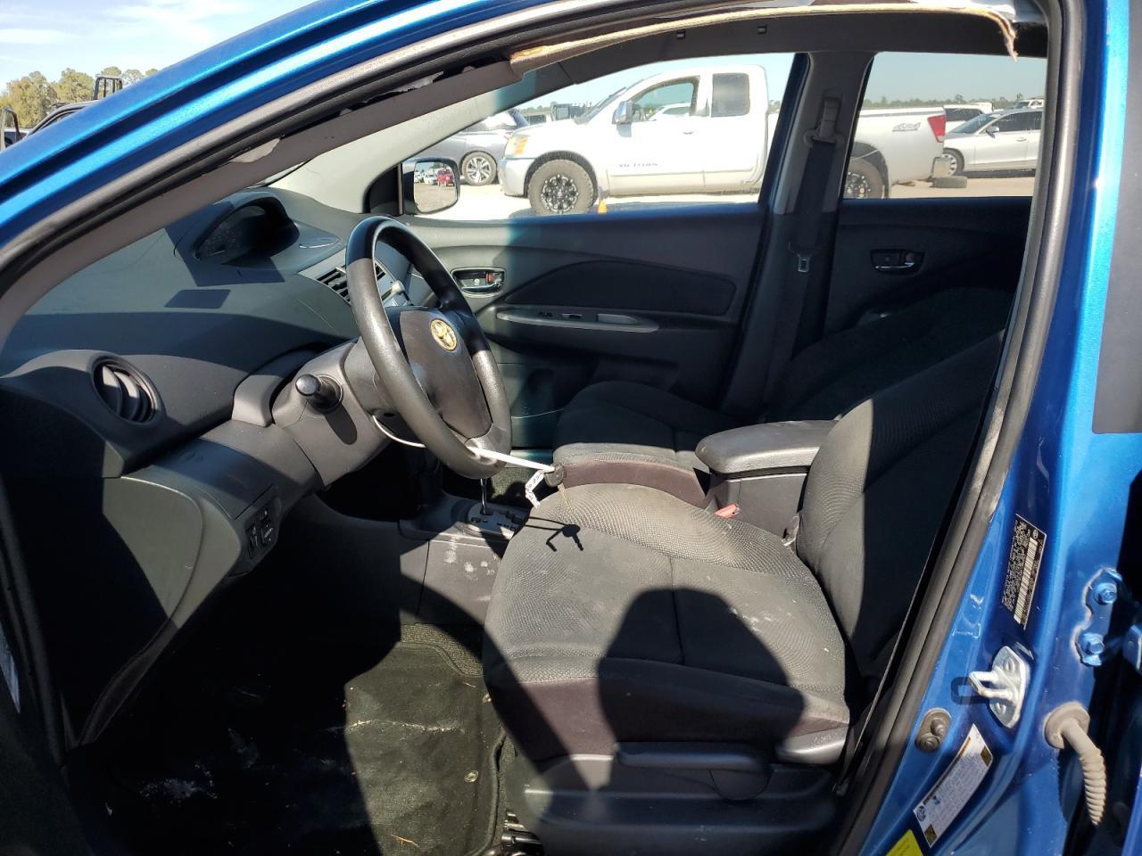 2010 Toyota Yaris - Фото 7