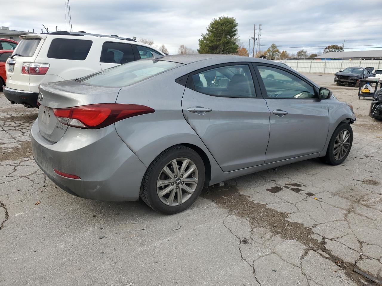 2014 Hyundai Elantra Se - Фото 3