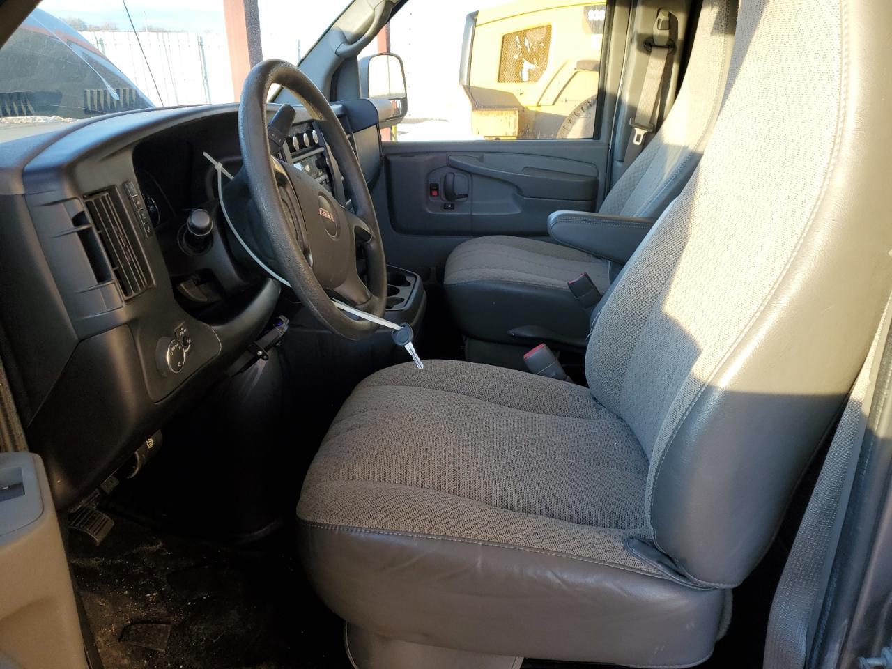 2012 GMC Savana G2500 Lt - Фото 7