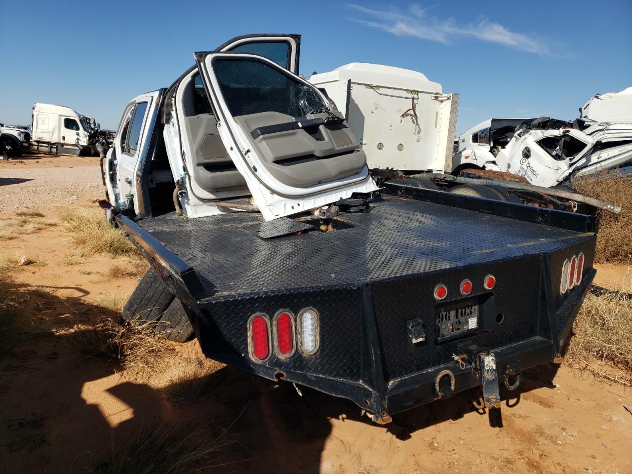 2022 Ford F350 Super Duty - Image 2