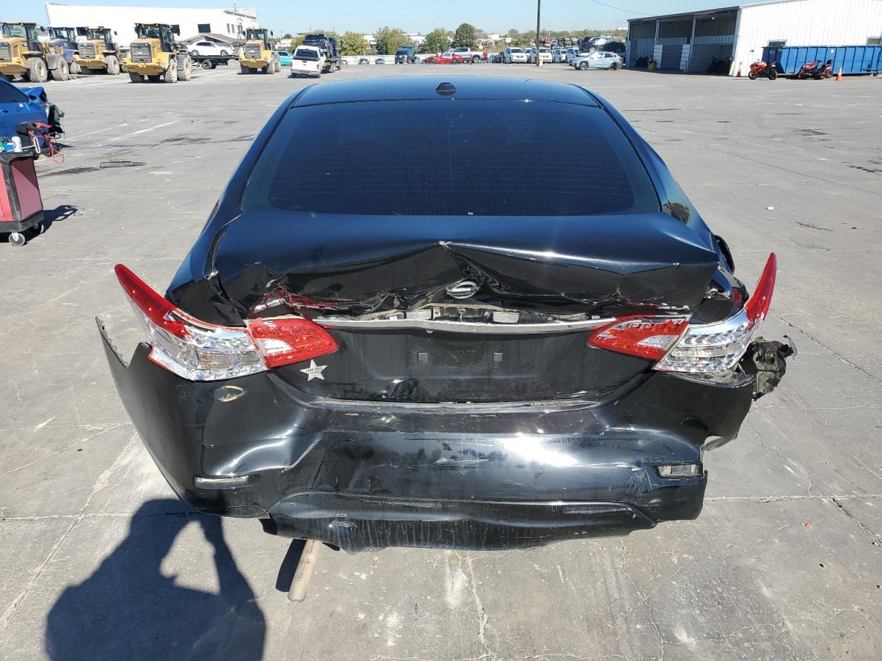 2015 Nissan Sentra S - Фото 6