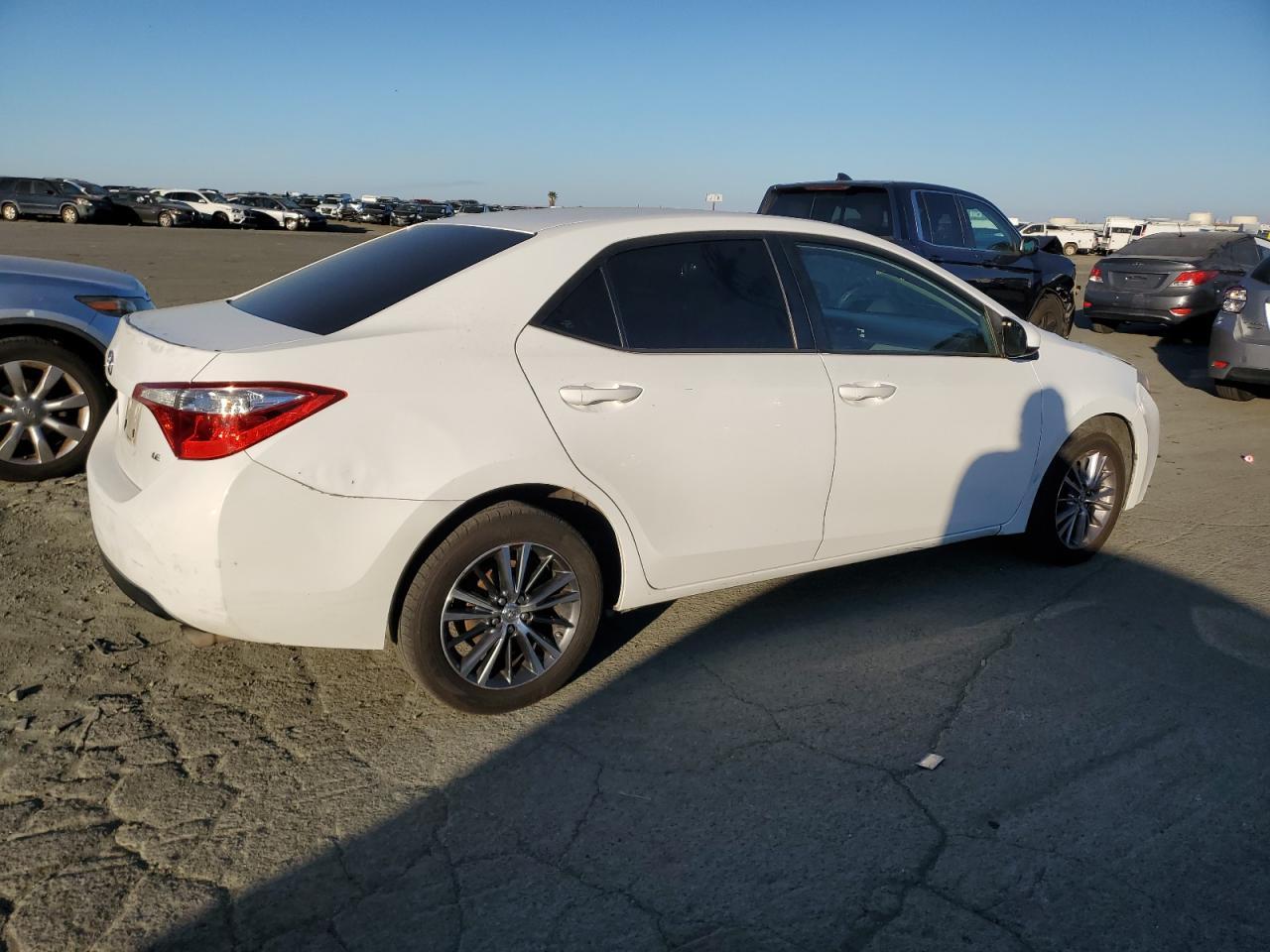 2014 Toyota Corolla L - Фото 3