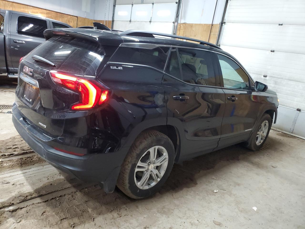 2020 GMC Terrain Sle - Image 3