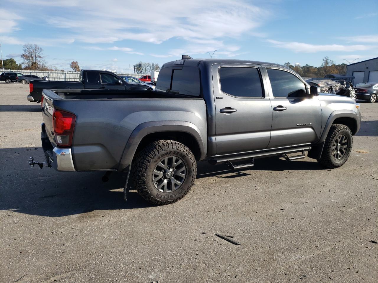 2023 Toyota Tacoma Double Cab - Фото 3