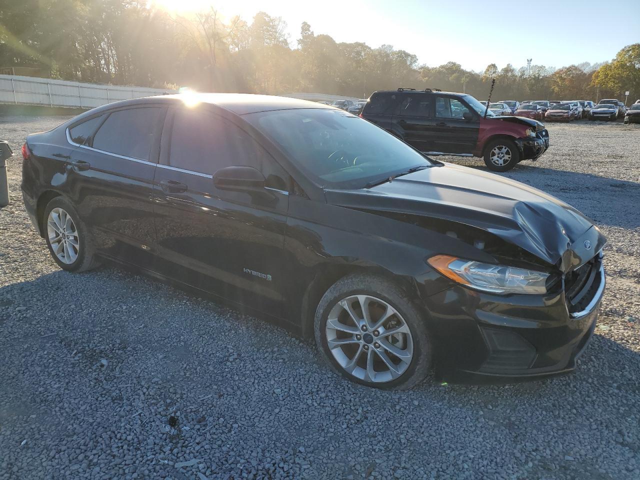 2019 Ford Fusion Se - Фото 4