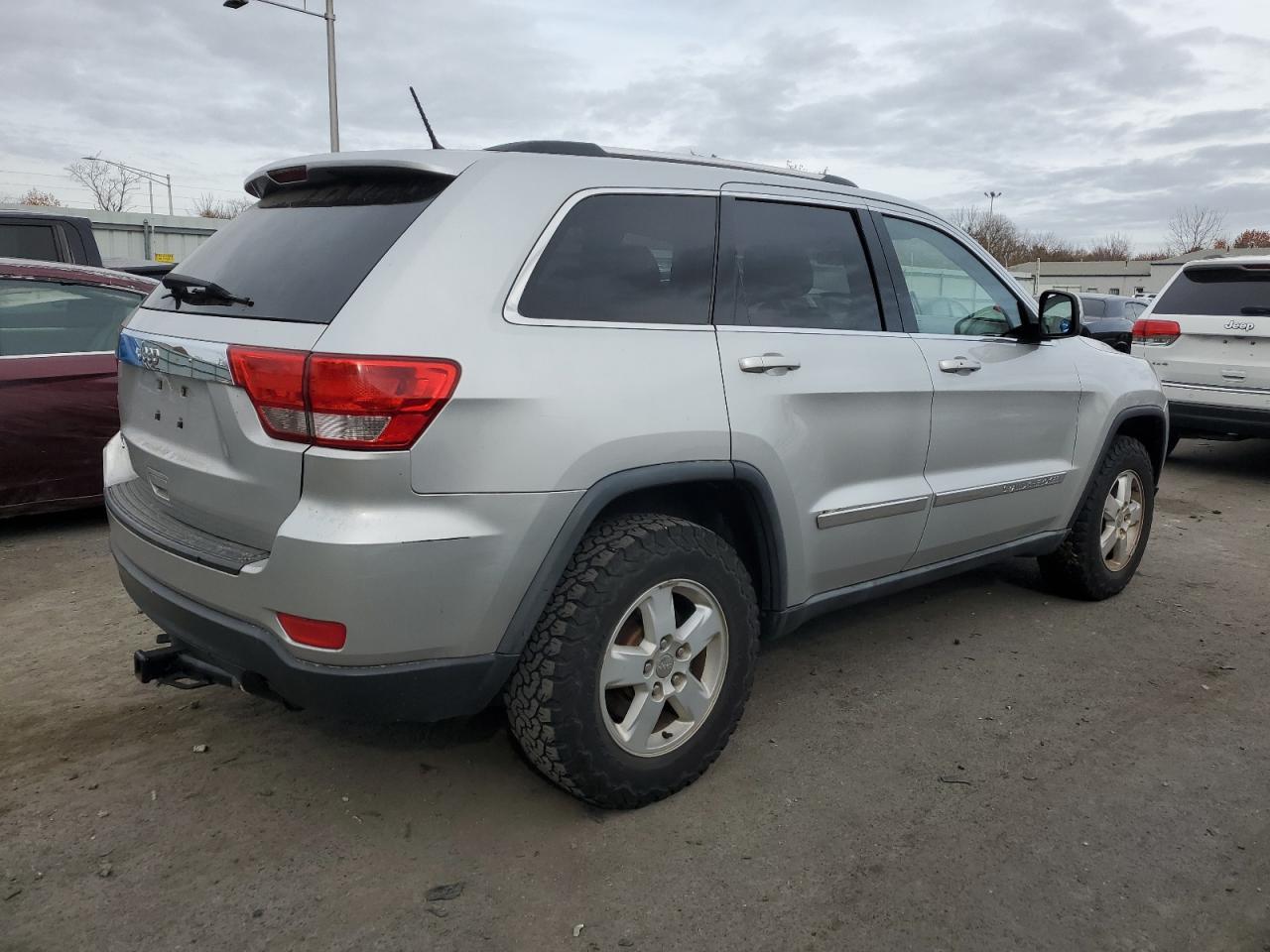 2011 Jeep Grand Cherokee Laredo - Фото 3