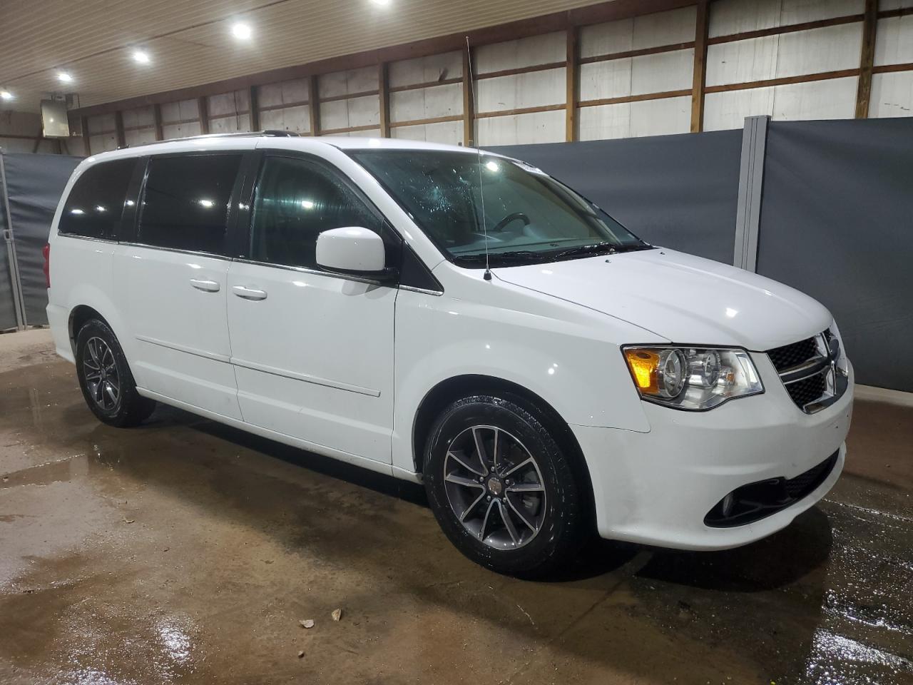 2017 Dodge Grand Caravan Sxt - Фото 4