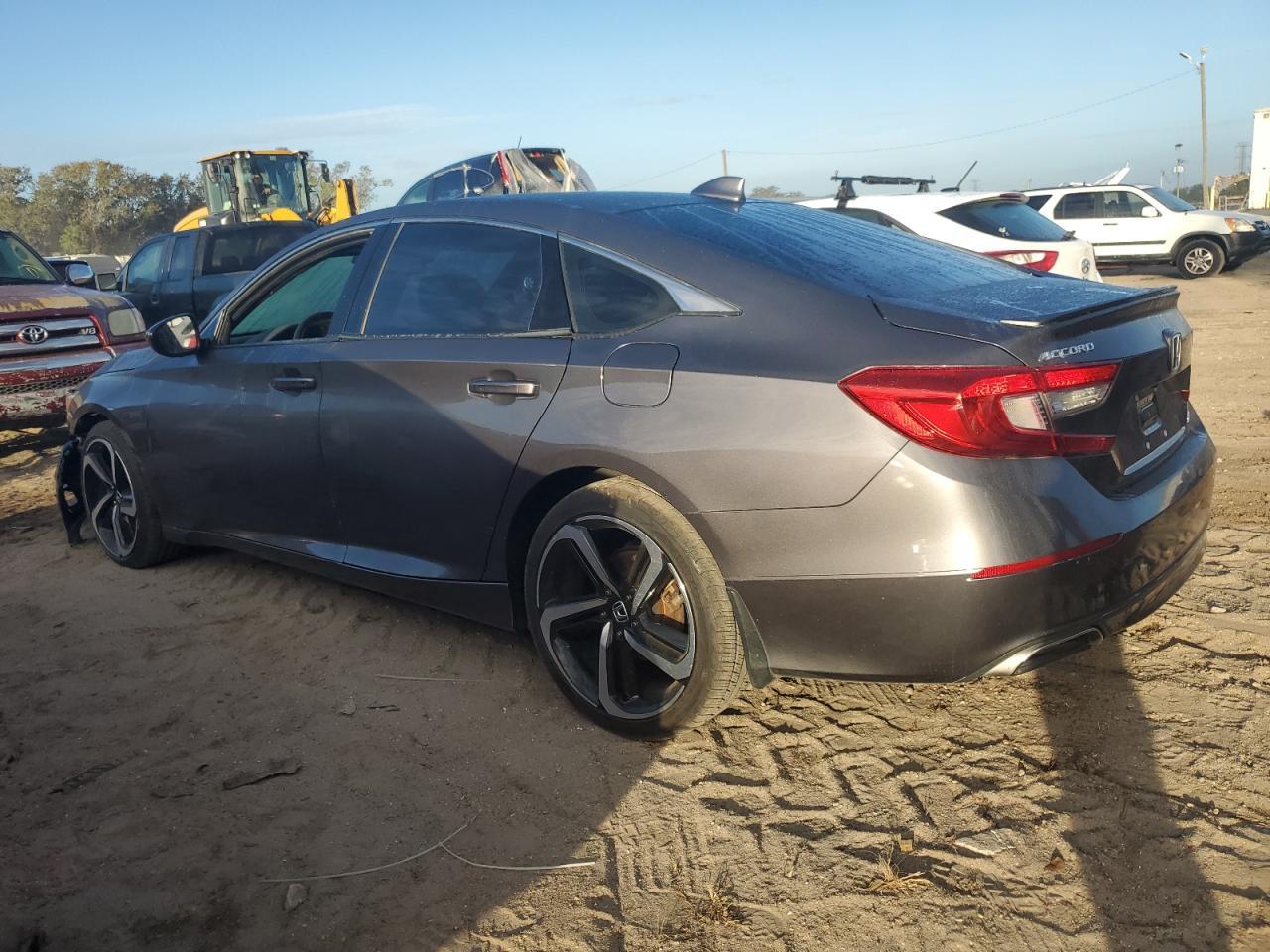 2018 Honda Accord Sport - Image 2