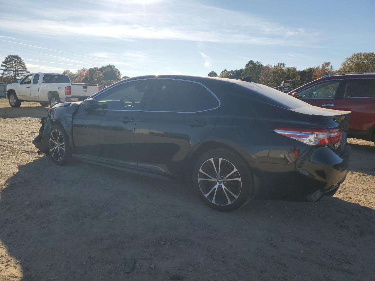 2020 Toyota Camry Se - Image 2
