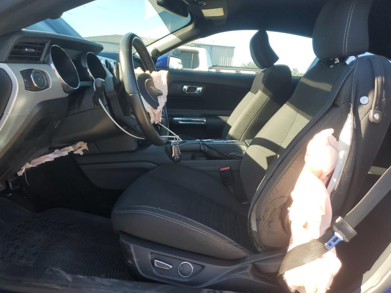 2016 Ford Mustang - Фото 7